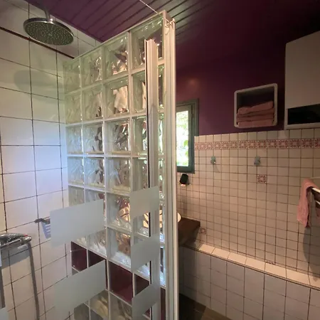 Bed and breakfast D'hotes Peroch Vue Montagnes Proche Des Plages Et De La Frontiere 3*