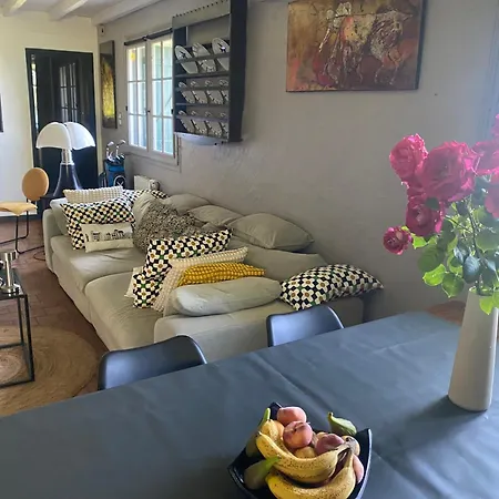 Bed and breakfast D'hotes Peroch Vue Montagnes Proche Des Plages Et De La Frontiere 3*